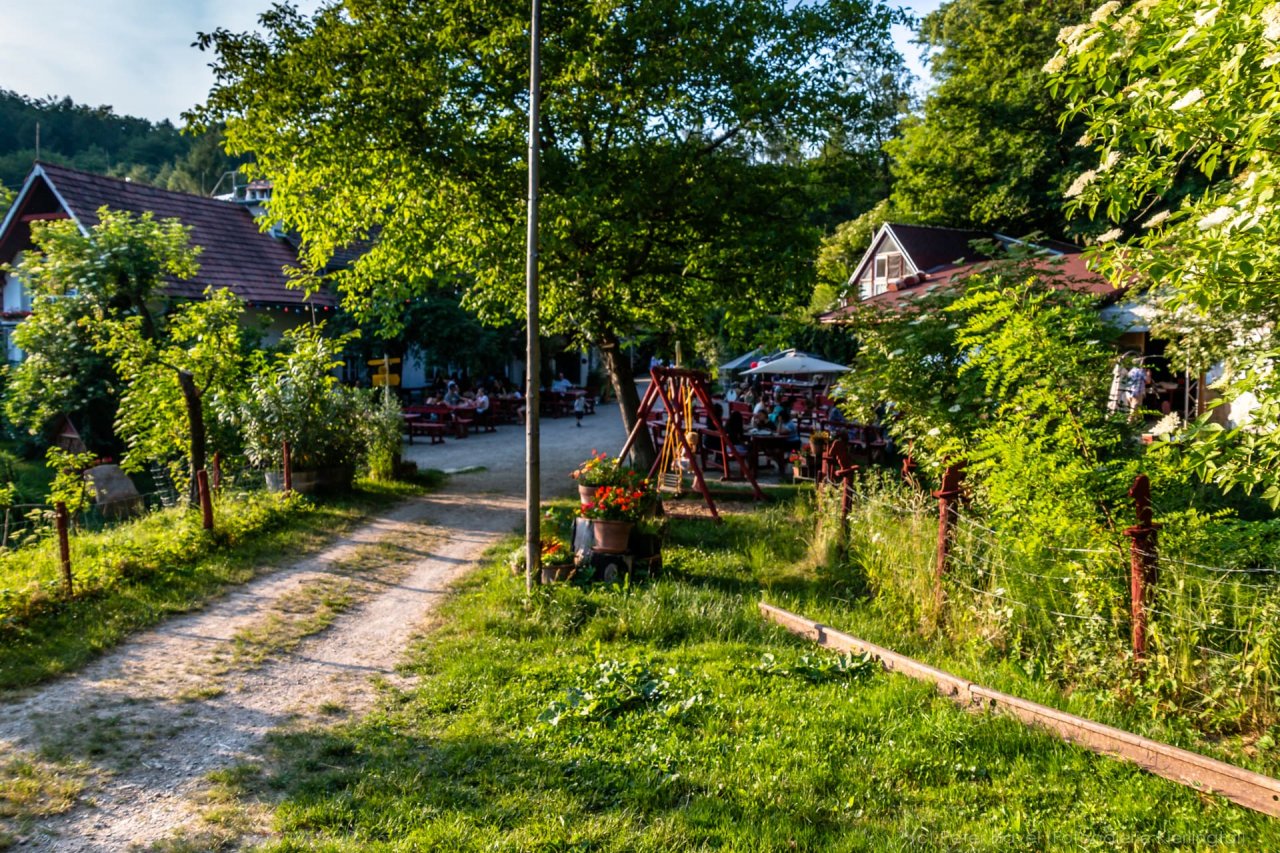 Redlingerhütte by Peter Havel